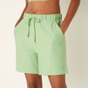 💖Victoria’s Secret PINK Dad Short with 2-Pocket Green